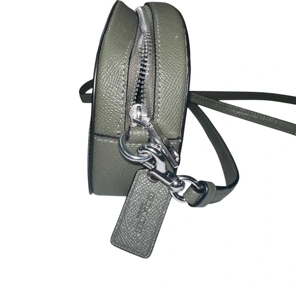 Coach Green Leather shoulder or crossbody Bag EUC